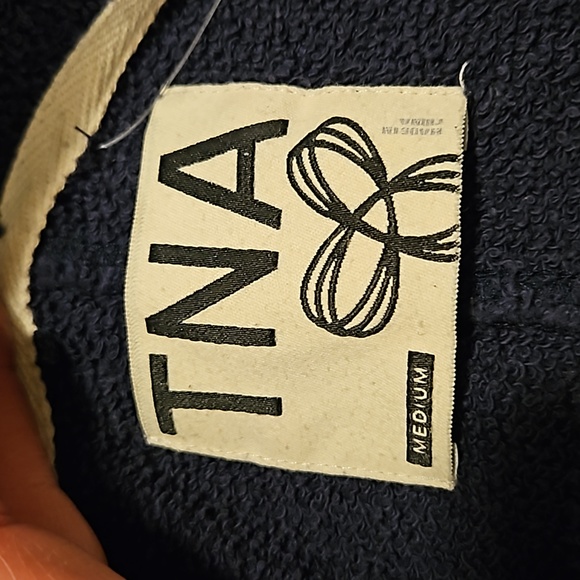 Aritzia CLIFTON TNA Cowl Neck Hoodie - Picture 4 of 10